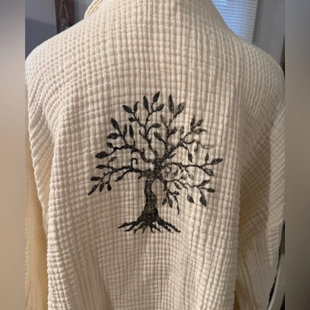 The Gacca Wood Block Print Cream Tree Print Women's Muslin Jacket Kimono Robe